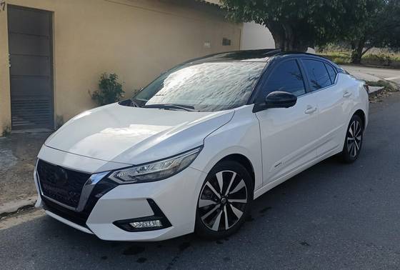 NISSAN SENTRA 2.0 16V GASOLINA EXCLUSIVE XTRONIC NISSAN SENTRA 2.0 16V GASOLINA EXCLUSIVE XTRONIC